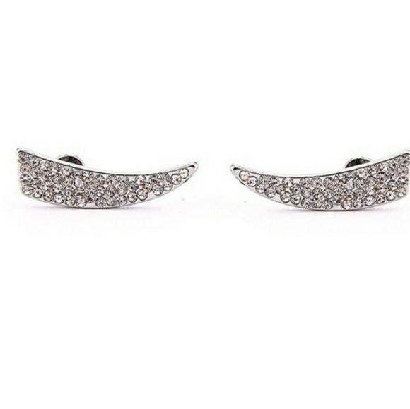 ❤ 4/$18❤ Silver Rhinestone Stud Ear Climbers - Picture 3 of 7